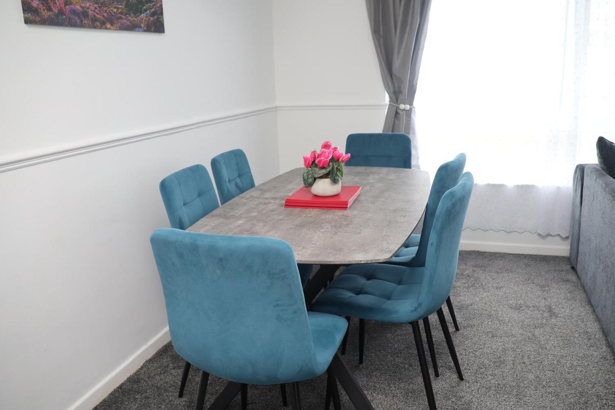 Superb 3 Bedroom Flat In ستافورد المظهر الخارجي الصورة